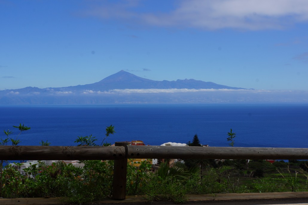 Utsikt över Teneriffa och Teide