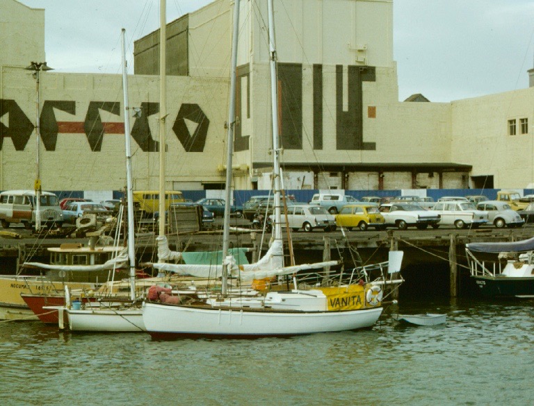 Innan vi sålde Vanita låg vi i hamnområden nere vid Sea Front i Auckland. I dag ett modernt restaurang och shoppingområde.
